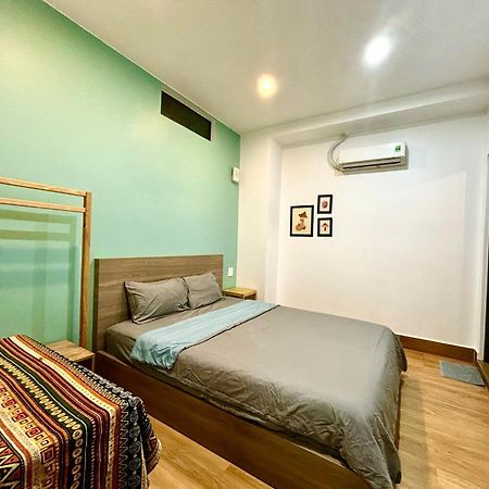 Stay Hostel 2 - 350M From The Ferry Rạch Gia Exteriör bild