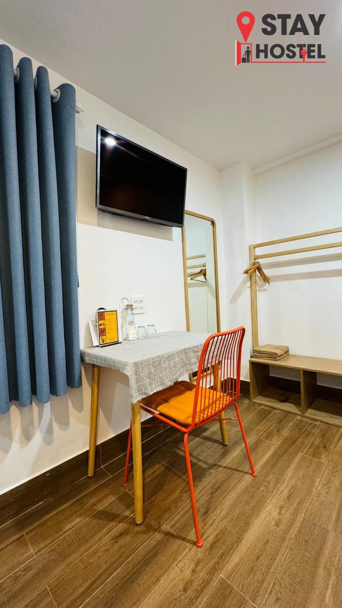 Stay Hostel 2 - 350M From The Ferry Rạch Gia Exteriör bild